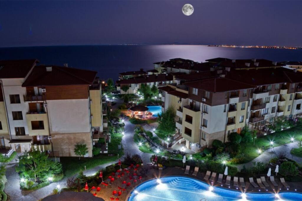 Апартамент Ния, Райска Градина / Garden Of Eden Sveti Vlas Exterior foto