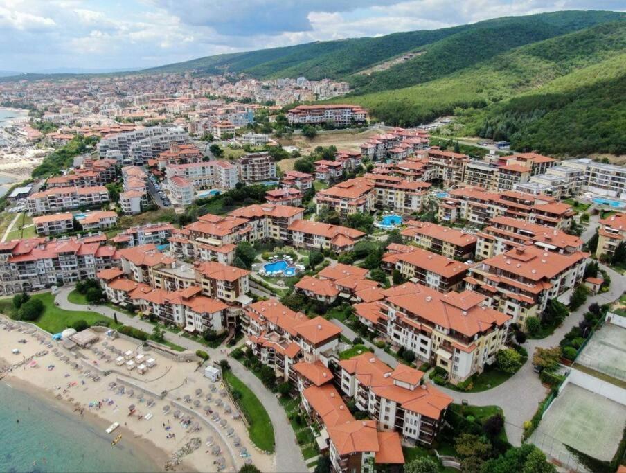 Апартамент Ния, Райска Градина / Garden Of Eden Sveti Vlas Exterior foto