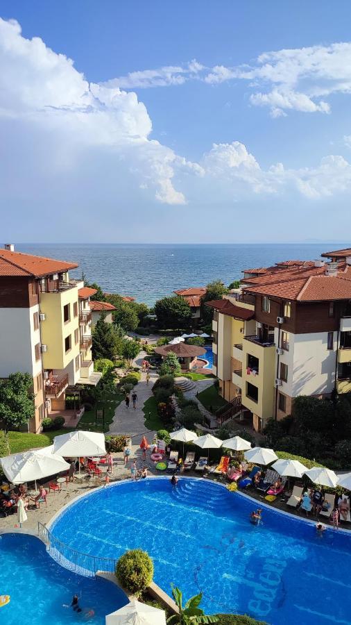 Апартамент Ния, Райска Градина / Garden Of Eden Sveti Vlas Exterior foto
