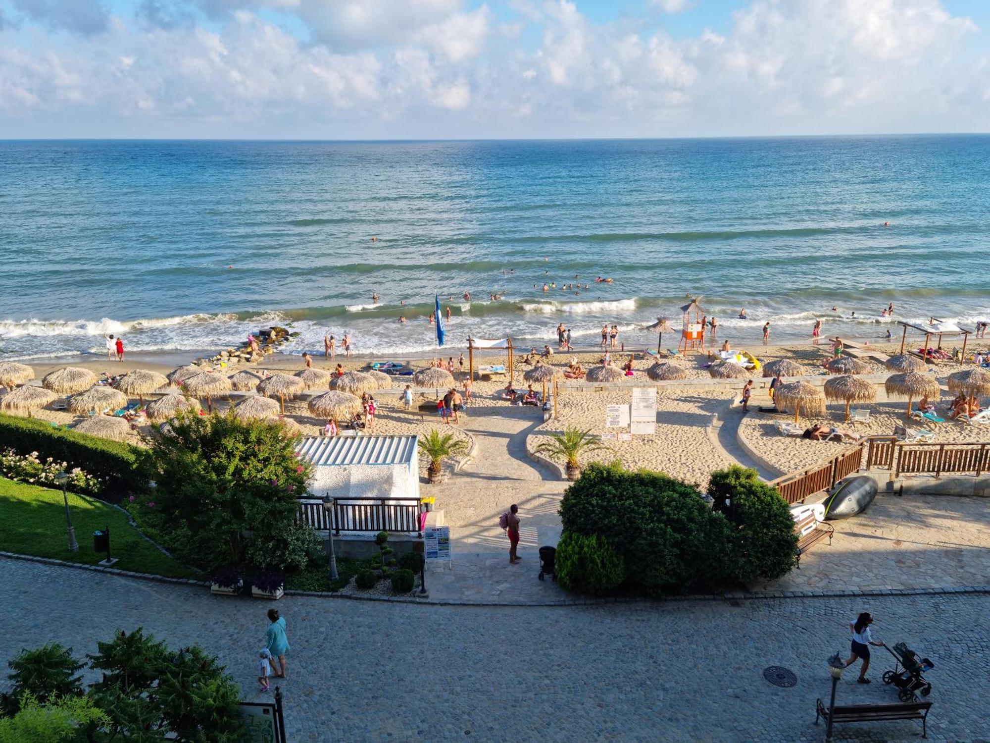 Апартамент Ния, Райска Градина / Garden Of Eden Sveti Vlas Exterior foto