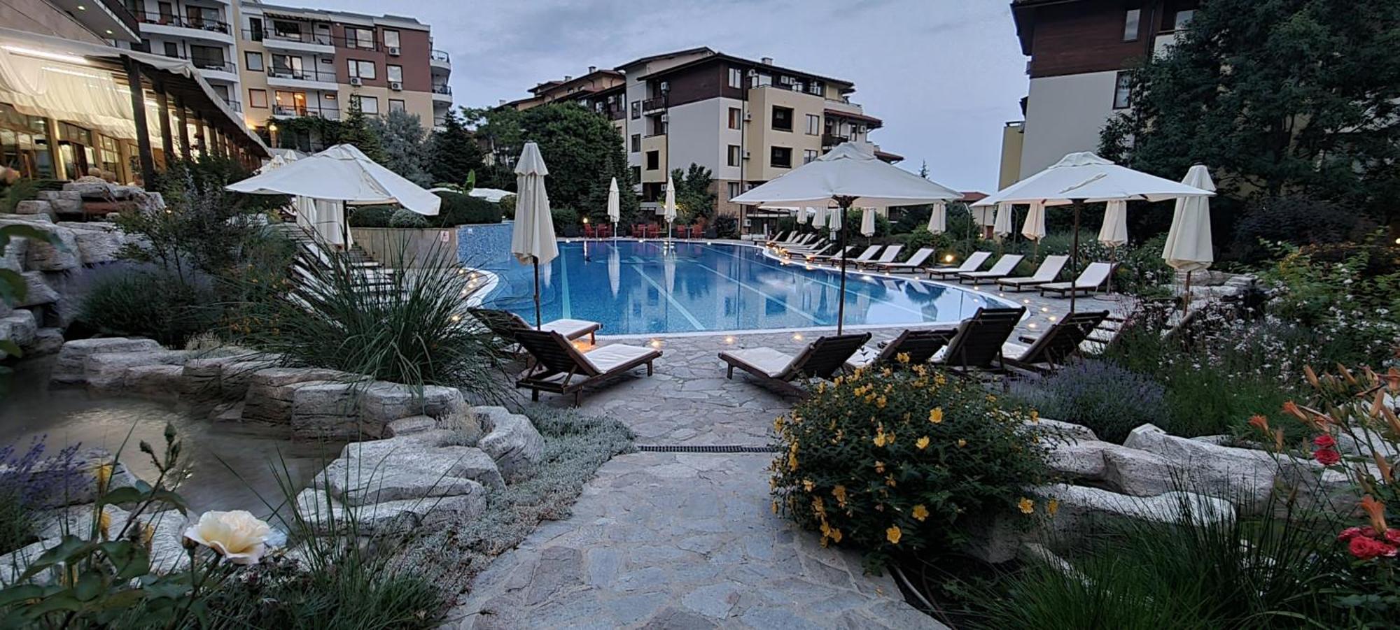 Апартамент Ния, Райска Градина / Garden Of Eden Sveti Vlas Exterior foto